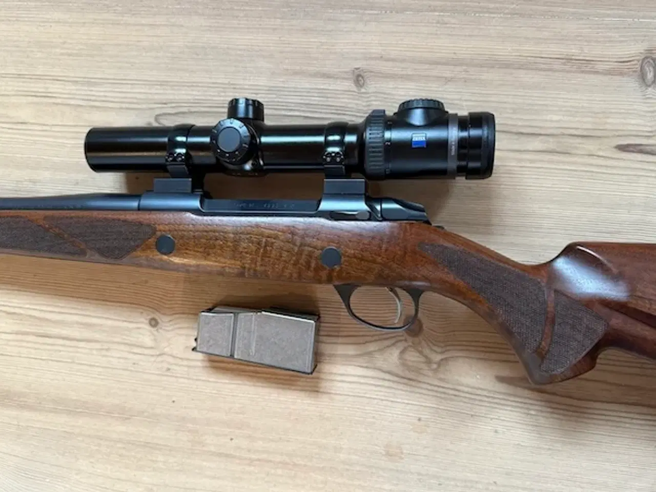 Billede 2 - Sako 85 Hunter .375 H&H med Zeiss drivjagtskikkert