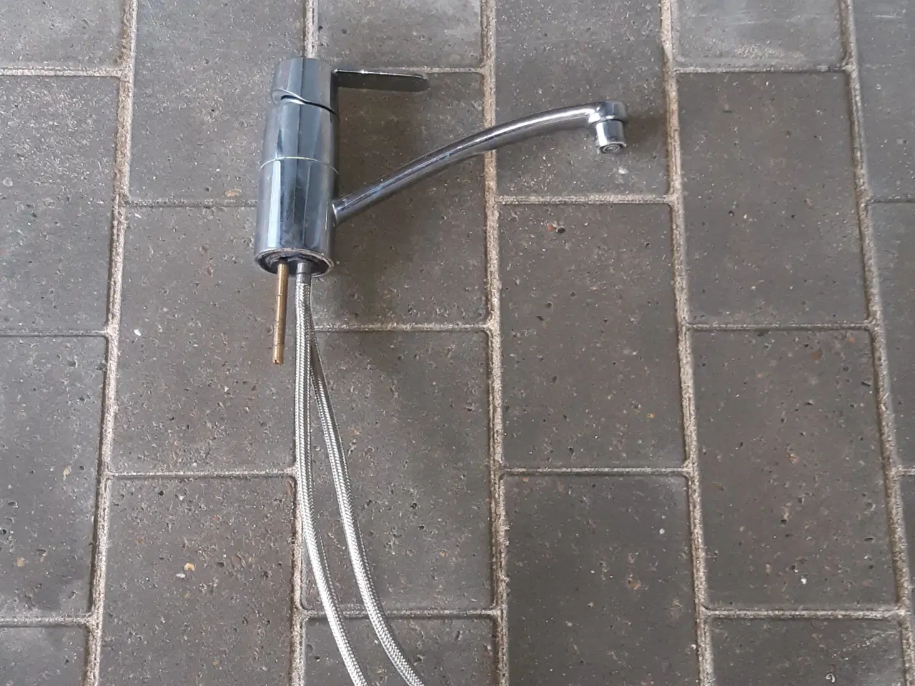 Billede 2 - Køkkenarmatur og vask