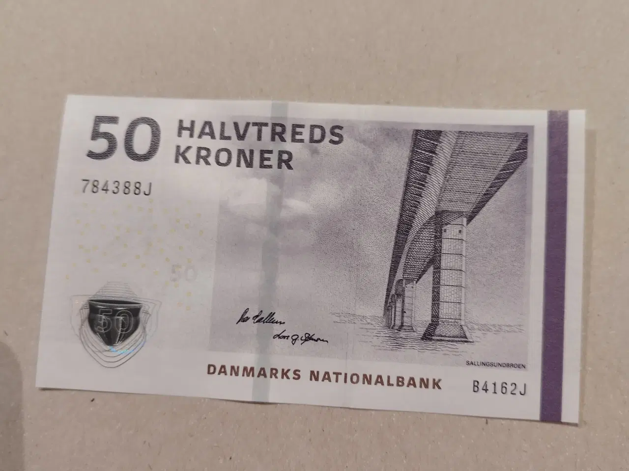 Billede 1 - 50 Kroner. Bankfrisk. Fra 2016