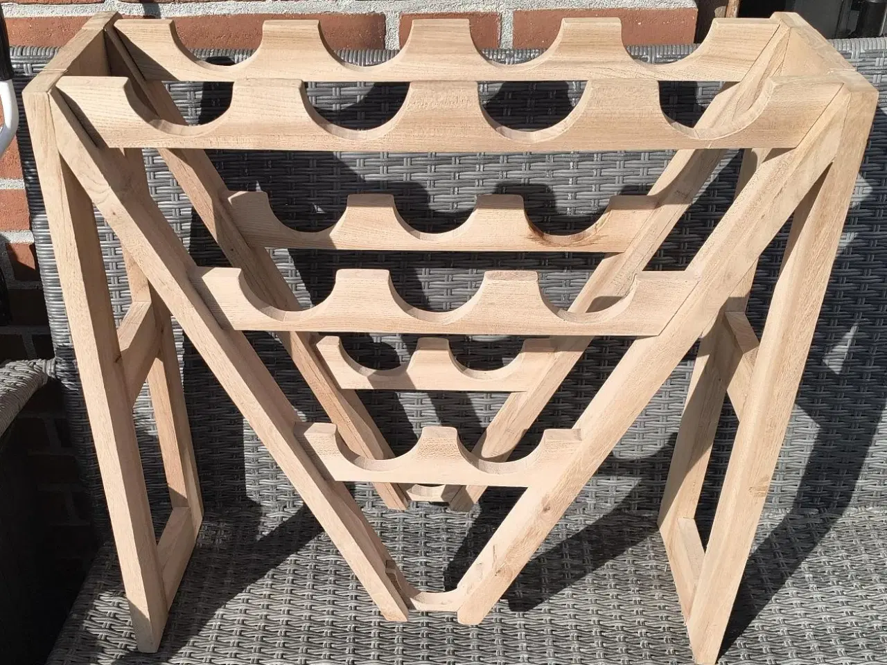 Billede 1 - FLOT TRÆ VINREOL TIL 1O FLASKER I HÅRDT TRÆ