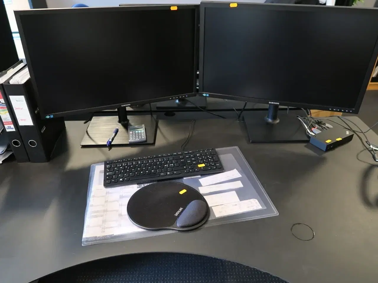 Billede 1 - 2 stk. computerskærme SAMSUNG S27H650 samt tastatur