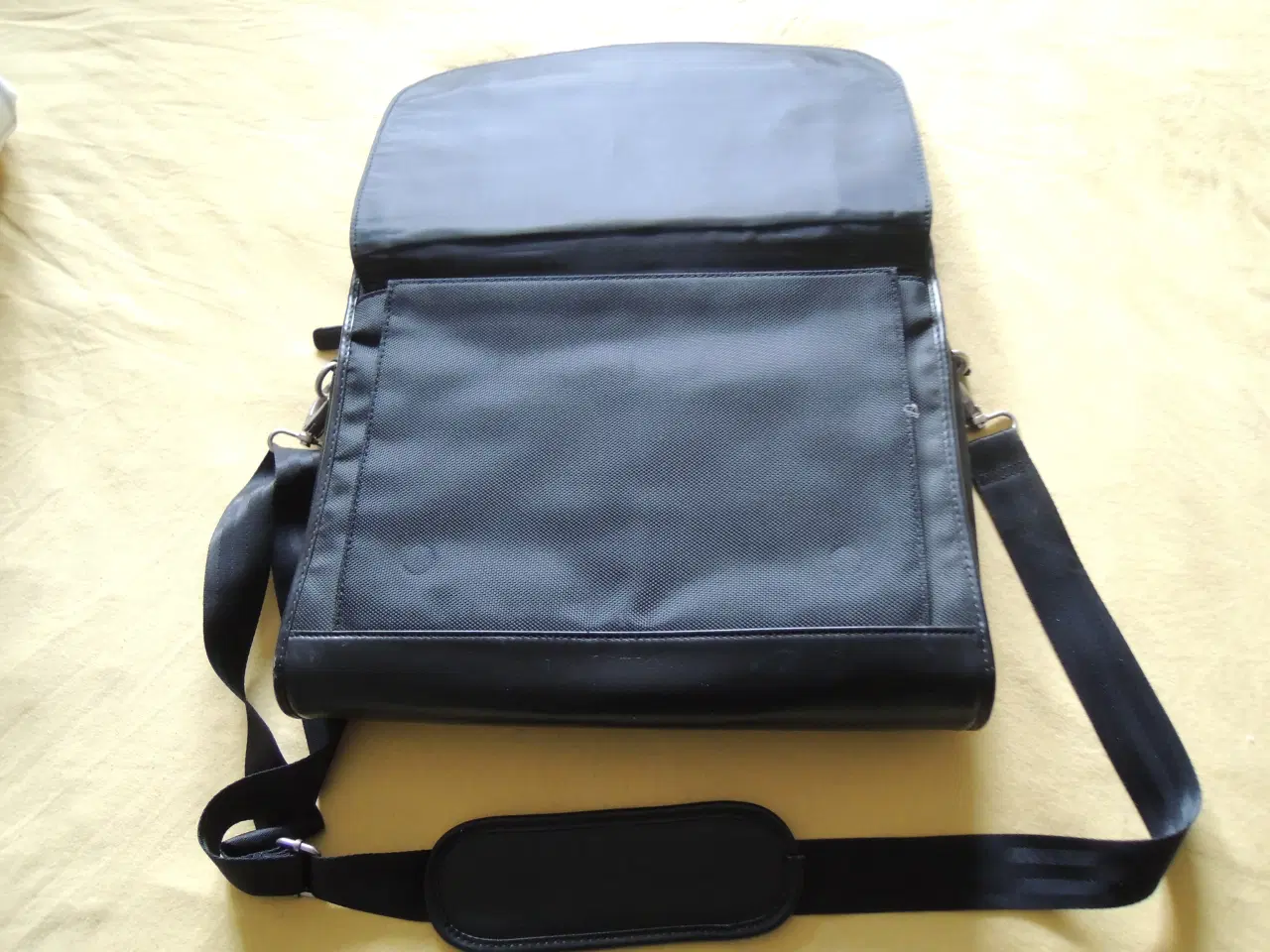 Billede 2 - Computertaske ægte læder