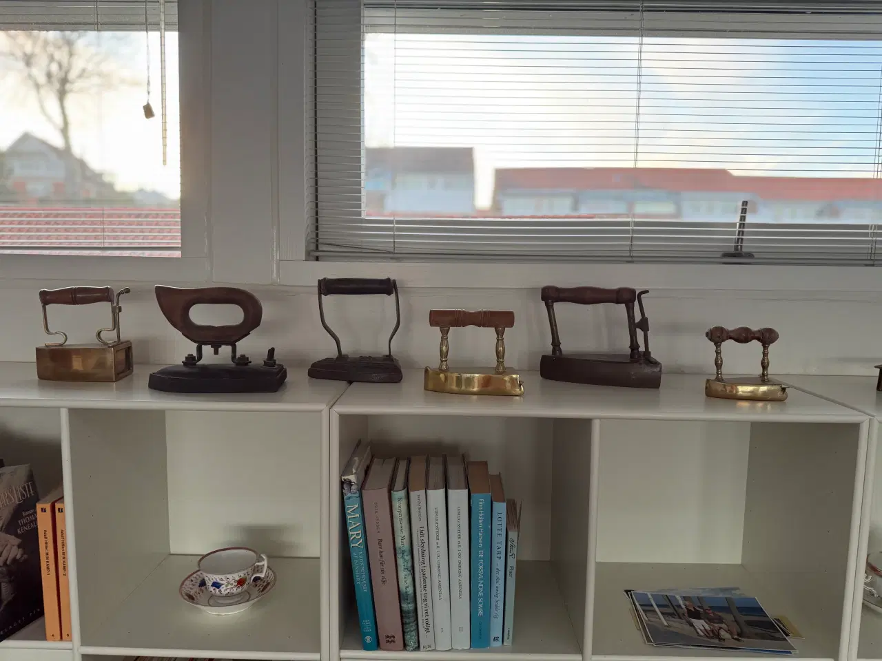 Billede 1 - Strygejernssamling bestående af 6 stk. + tilbehør