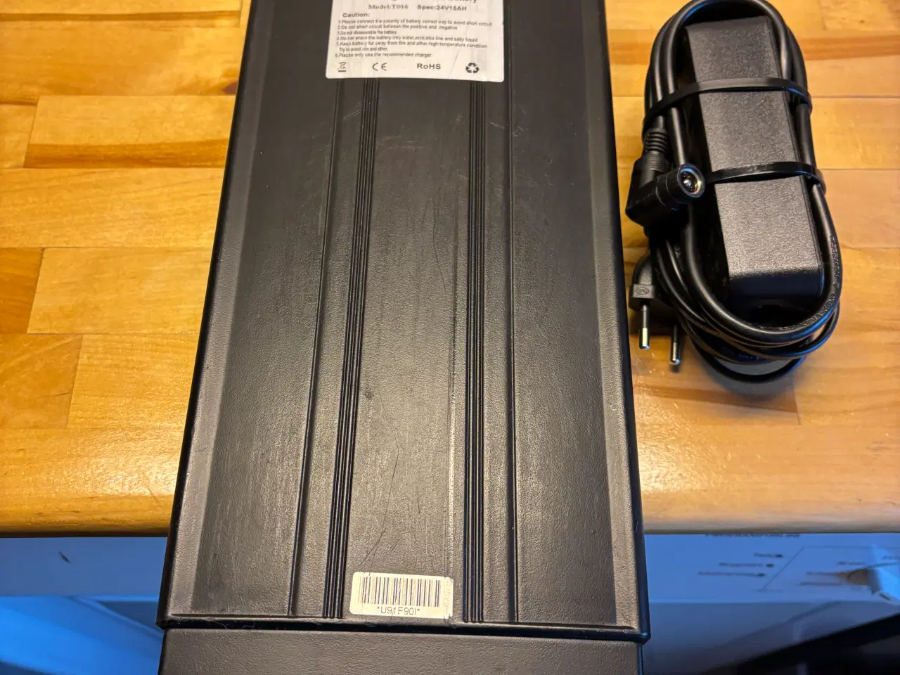 Billede 1 - Batteri til Elcykel med Oplader