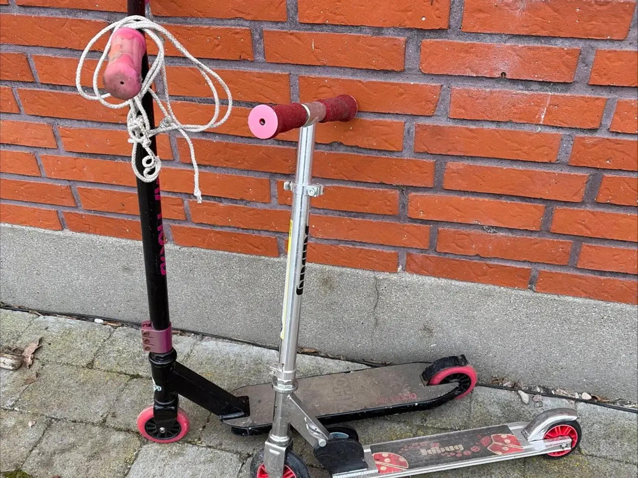 Billede 1 - Løbehjul 2 stk