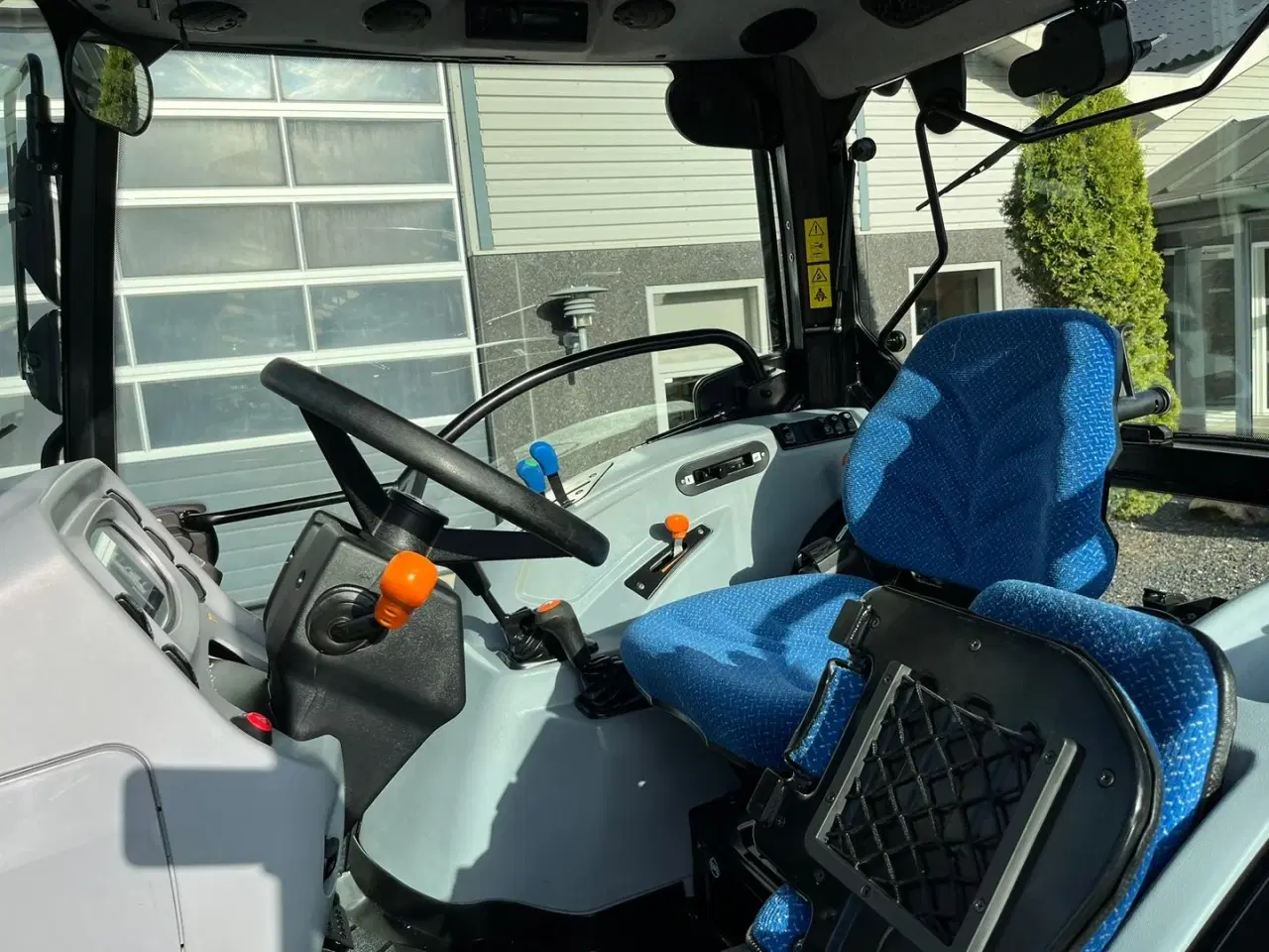 Billede 6 - New Holland T5.90S Med vendergear ved rettet og krybegear.