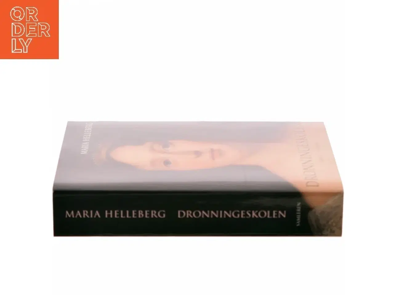 Billede 2 - Dronningeskolen : roman af Maria Helleberg (Bog)