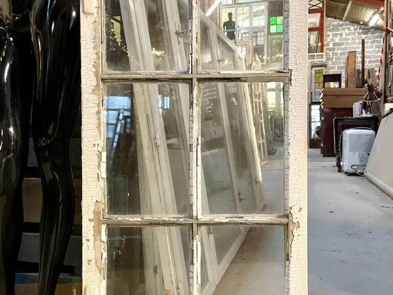 Billede 1 - Større 6-ruders vinduesramme til istandsættelse