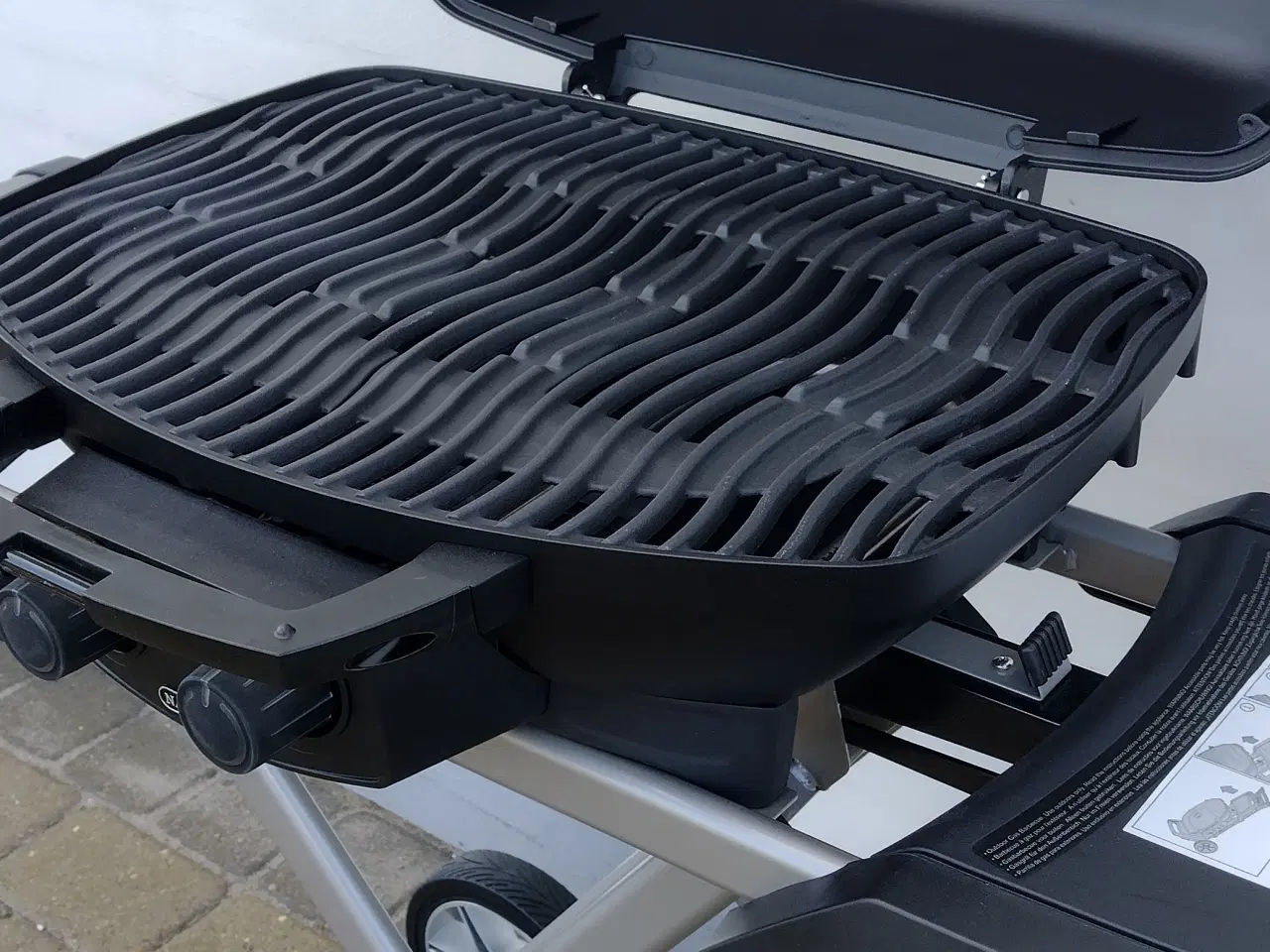 Billede 2 - NY Napoleon gasgrill travel Q 285 m.foldbar vogn 