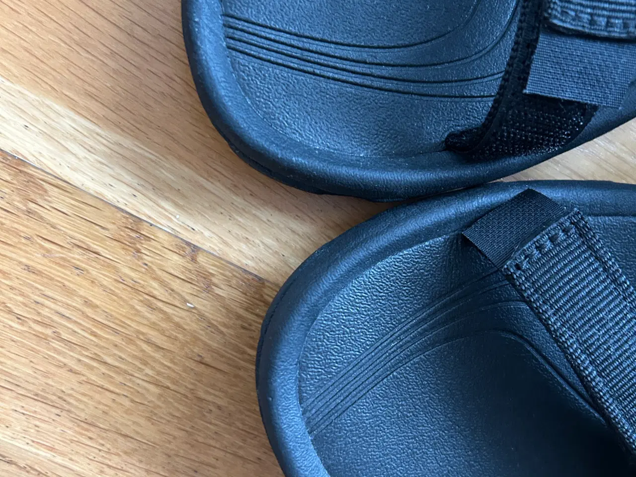 Billede 5 - Ny ubrugt Teva unisex sandaler str. 39