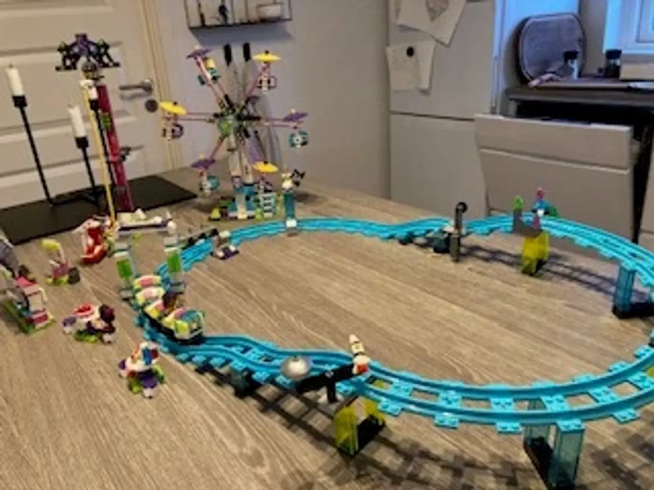 Billede 2 - Lego Forlystelses Park og Pølsevogn