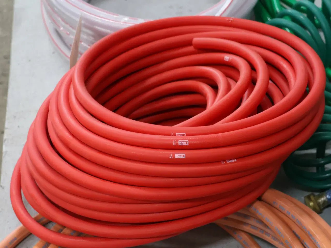 Billede 3 - Div Vand og gasslanger.