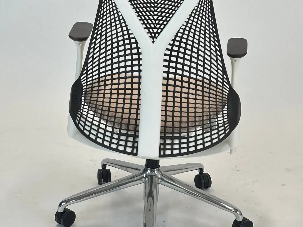 Billede 5 - Herman Miller Sayl Kontorstol (Beige)