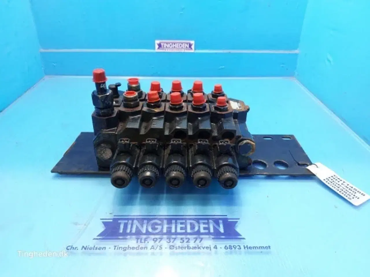 Billede 1 - New Holland FX60 Hydraulikventil 84043951