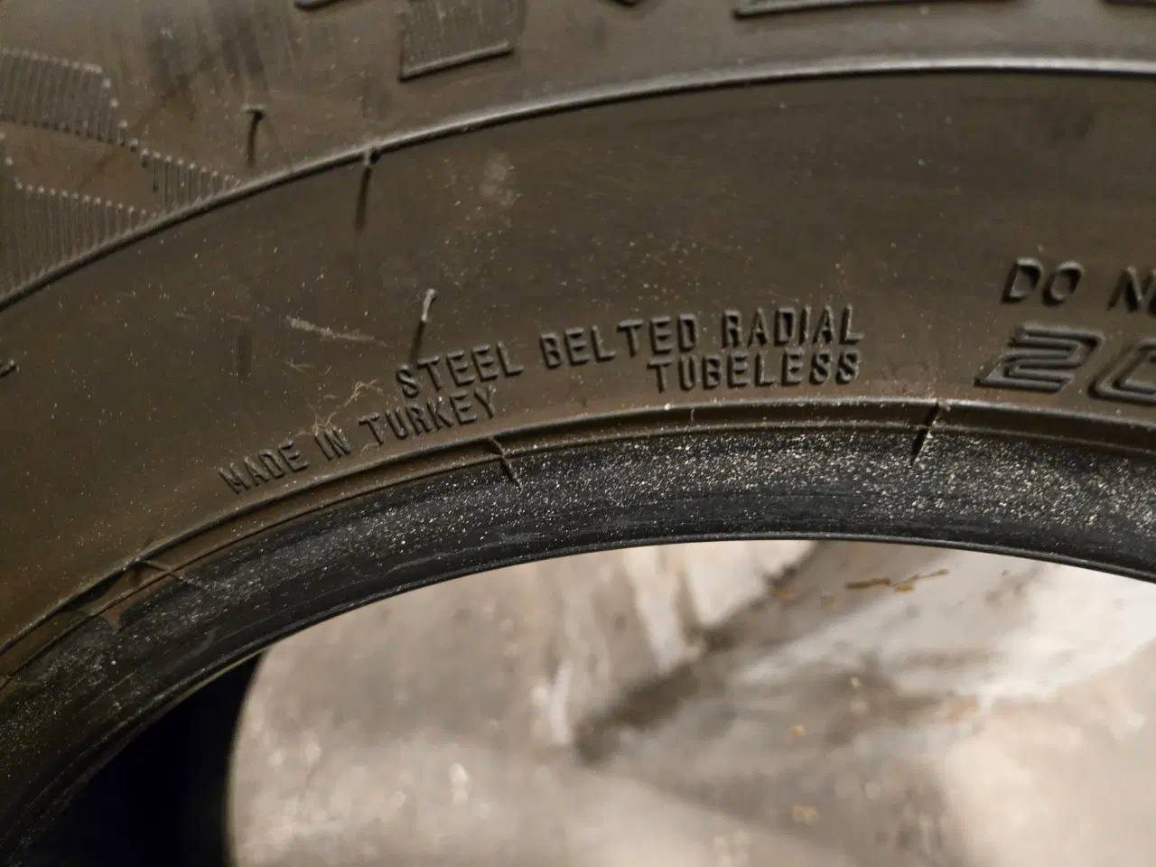 Billede 2 - 4 sommerdæk: Falken bildæk 205/65 R16 95H tubeless
