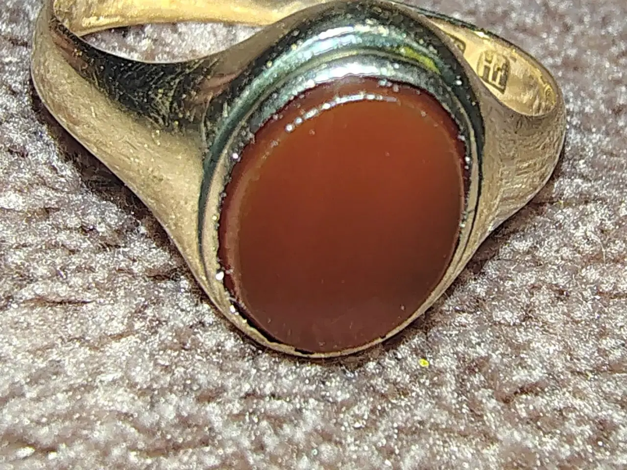 Billede 1 - Guld Ring med sten 