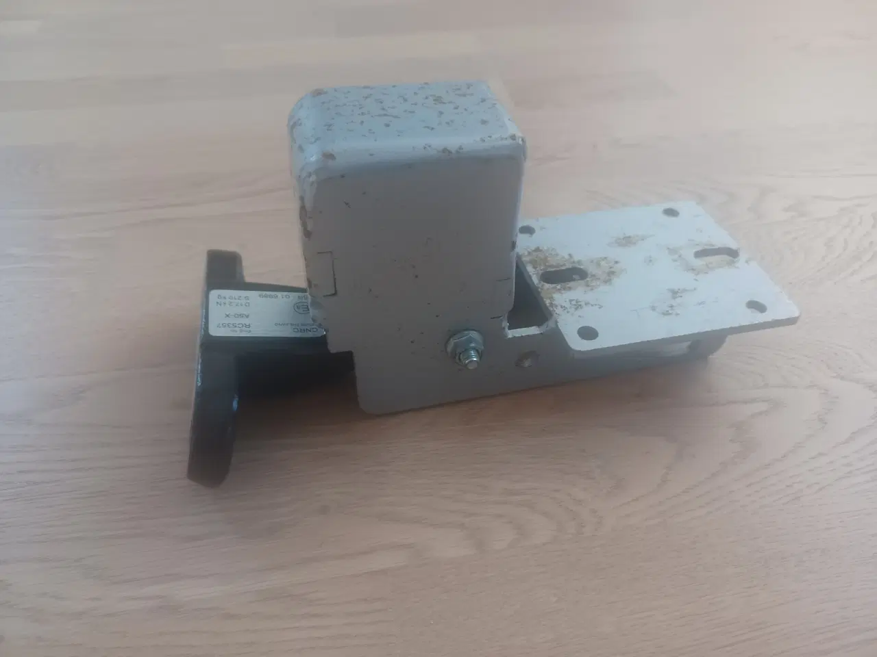 Billede 2 - Monteringsplade til trækspil med kobling.