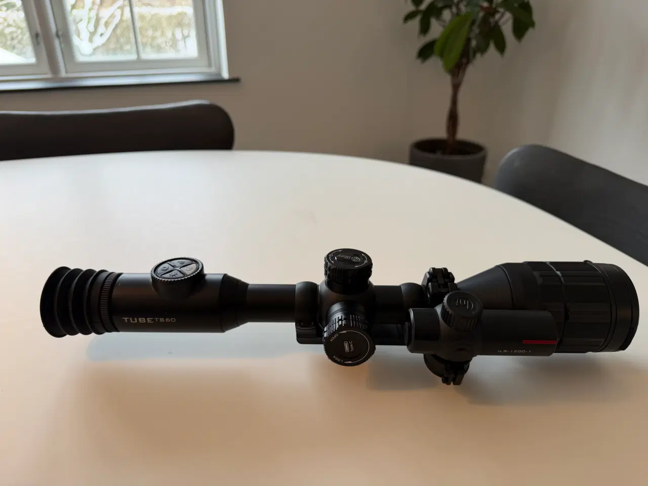 Billede 2 - Flagskibet fra INFIRAY