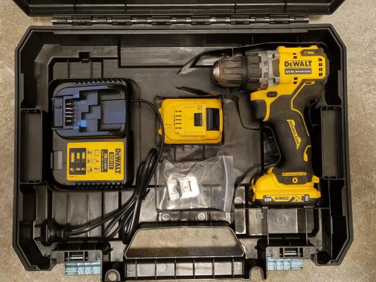 Billede 3 - DeWalt XR 12v Bore/Skruemaskine, DCD701D2