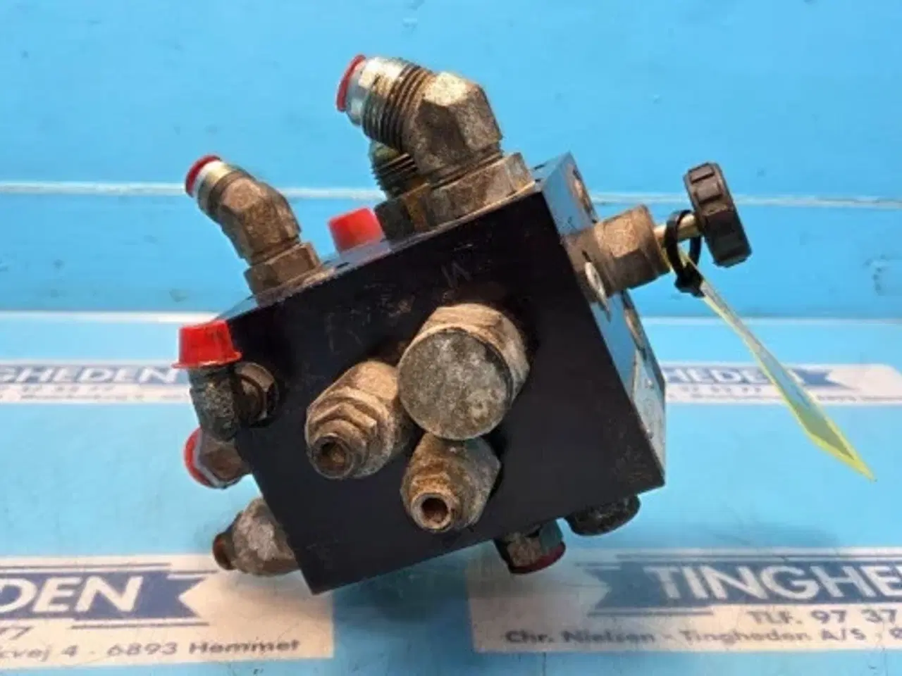 Billede 5 - MacDon D60 Hydraulikventil 133318