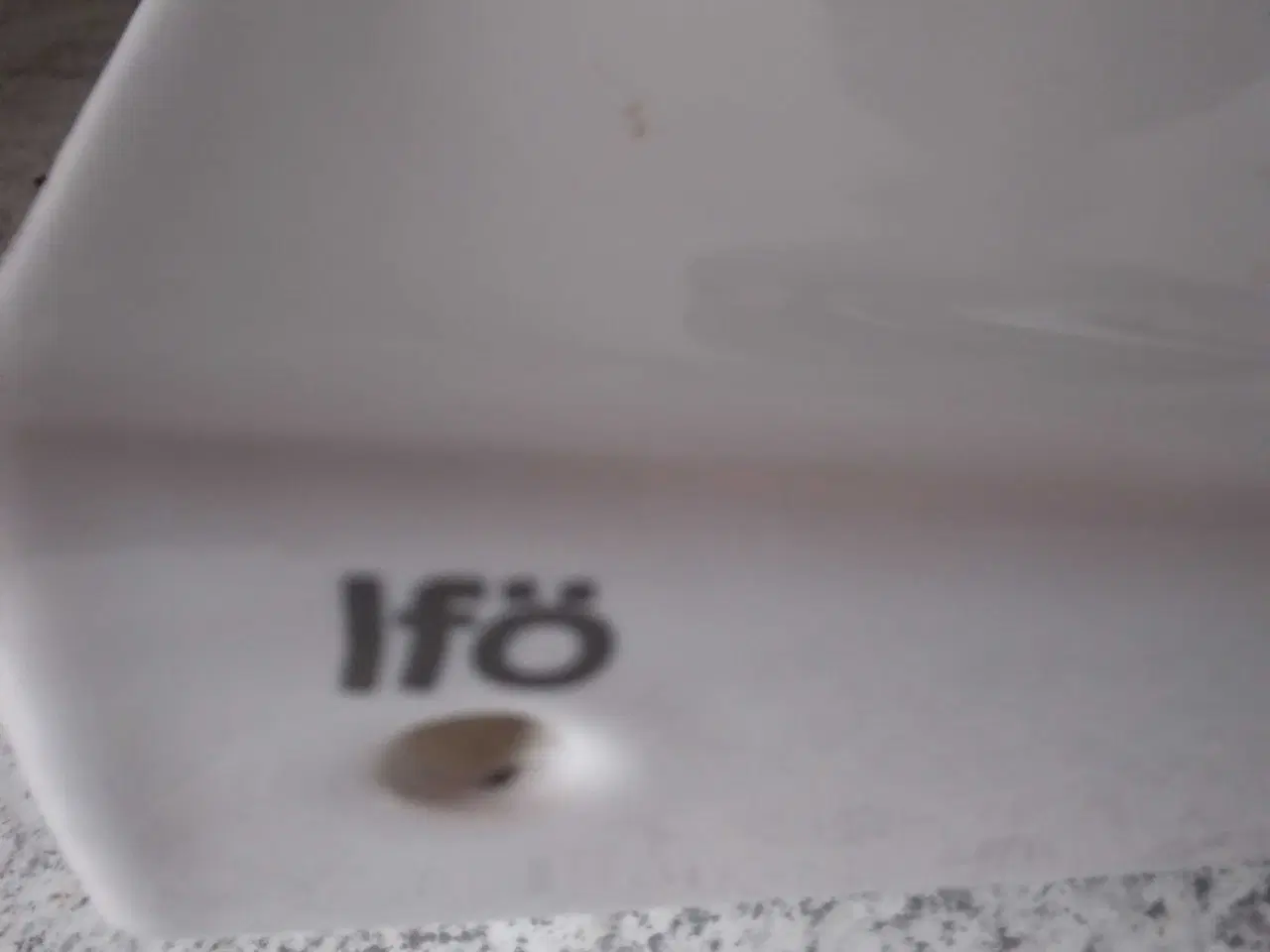 Billede 3 - Iffø hylde til badeværelset/andet sted