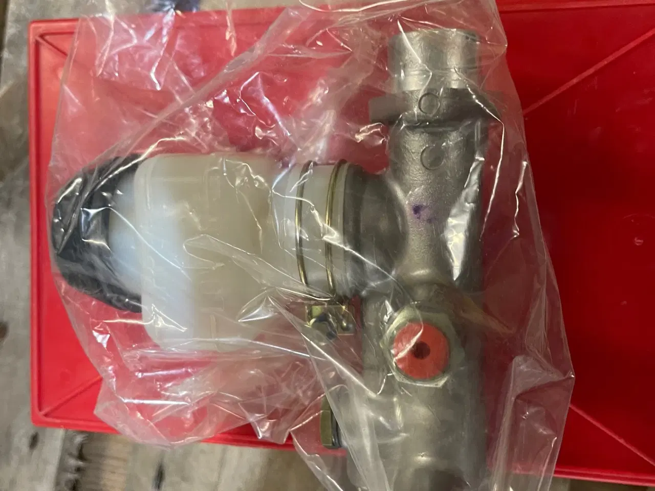 Billede 2 - Ny hovedcylinder Honda Civic 1200