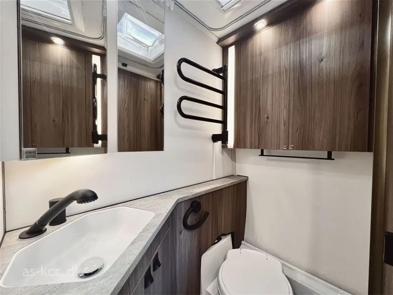 Billede 19 - 2025 - Kabe Smaragd 520 XL KS Premium Line