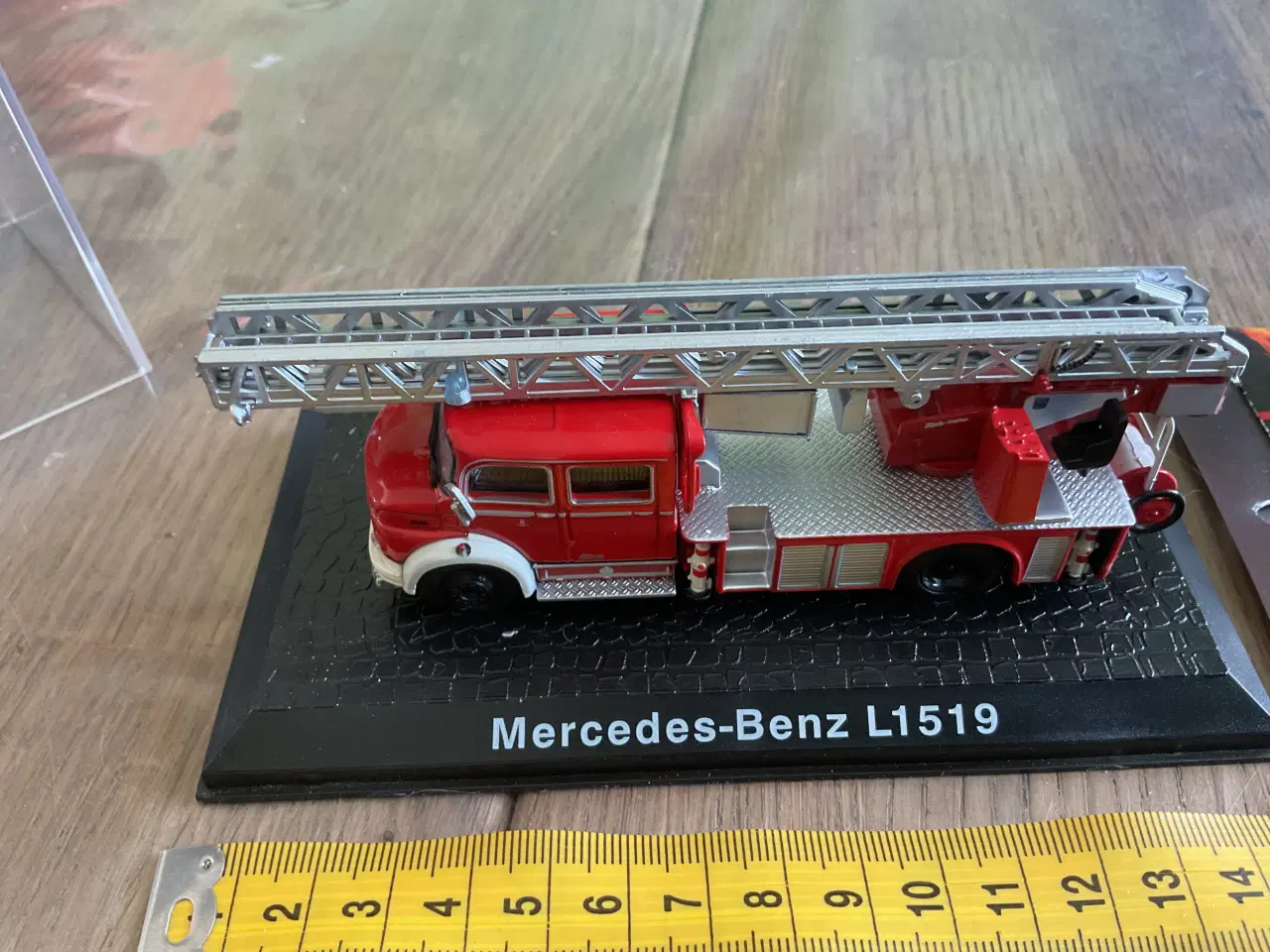Billede 2 - Model brandbil Mercedes-Benz L 1519