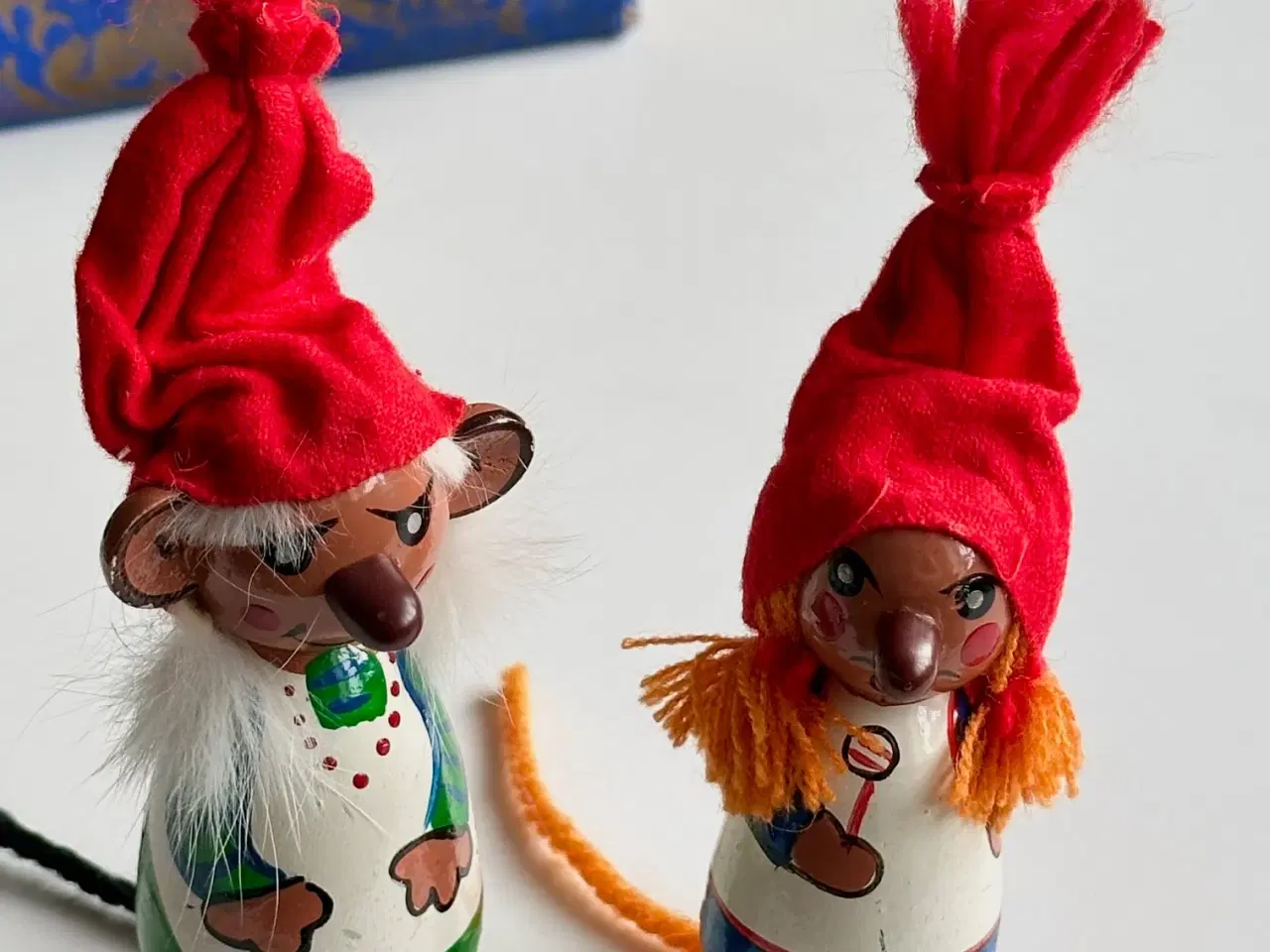 Billede 1 - Julefigurer, 2 stk samlet