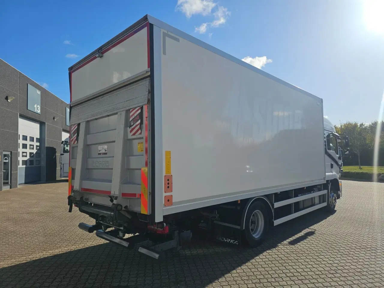 Billede 3 - MAN TGM 15.290, Lukket kasse