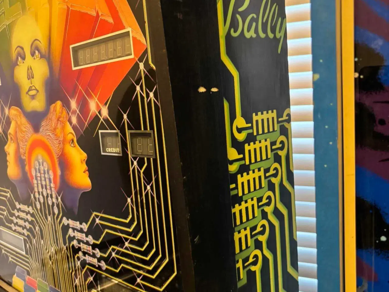 Billede 9 - Flippermaskine, Bally Spectrum 