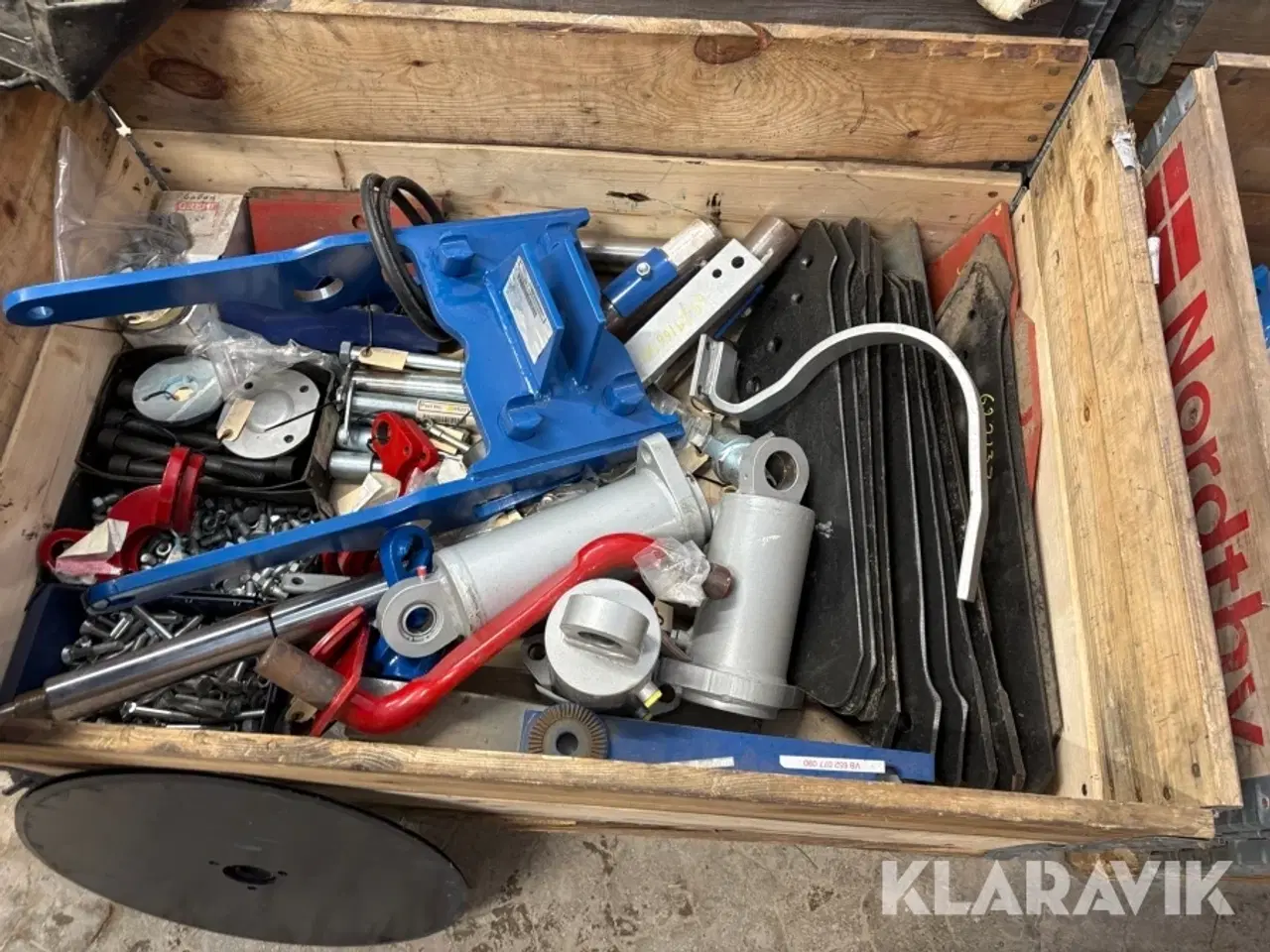 Billede 8 - Reservedele til landbrugsmaskiner 4 paller