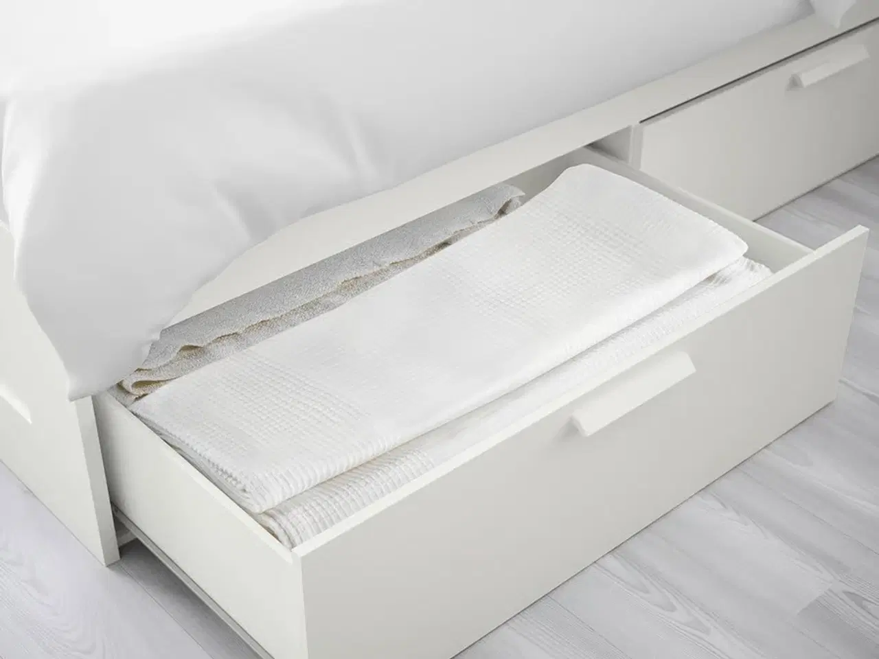Billede 5 - 180x200 Brimnes seng med Dunlopillo madrasser 