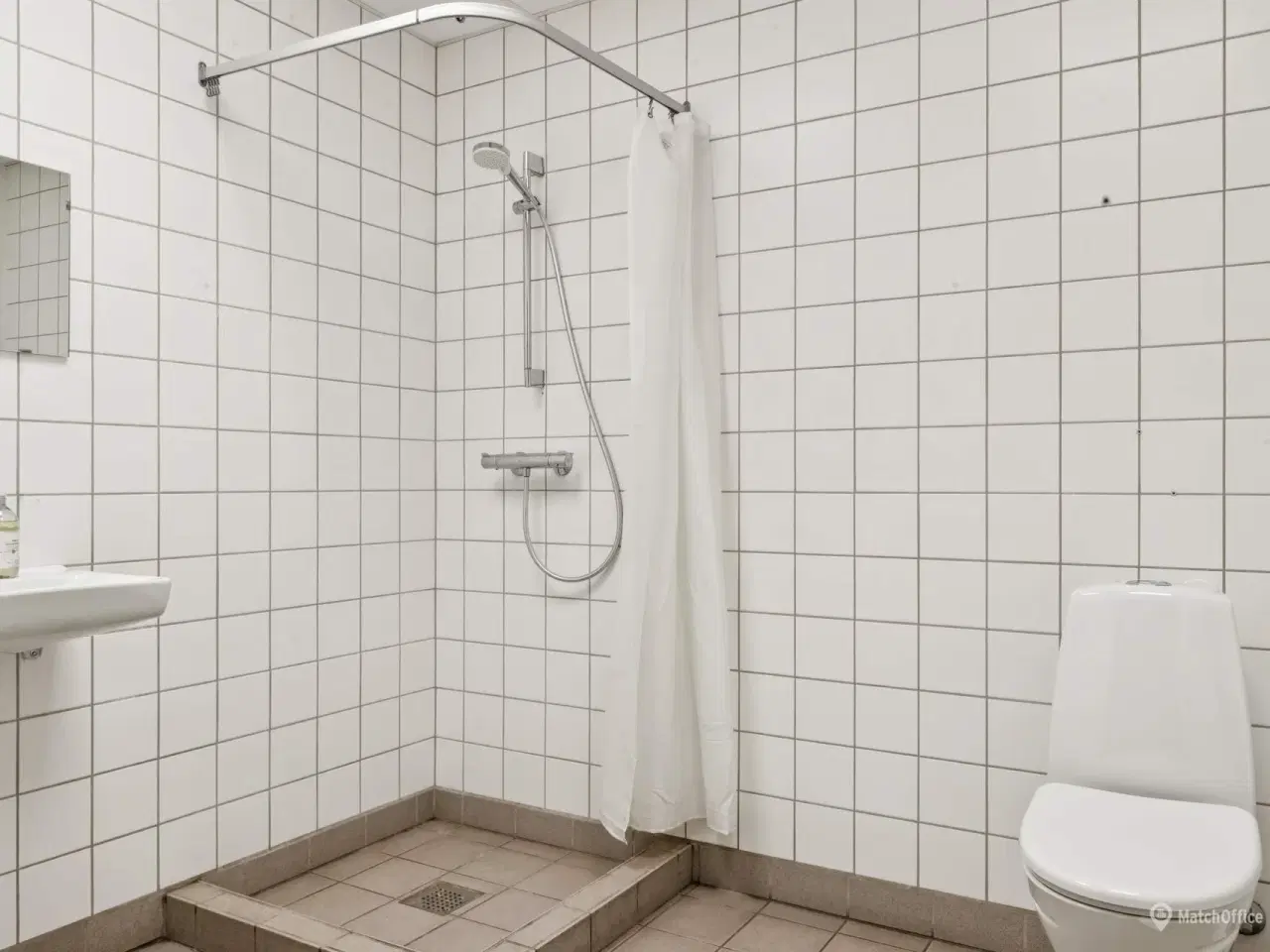 Billede 9 - Effektiv last mile-løsning med lyst kontorafsnit