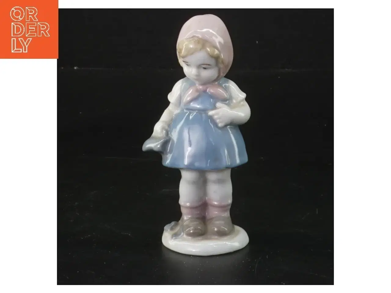 Billede 1 - Porcelænsfigur af lille pige (str. 11 cm)