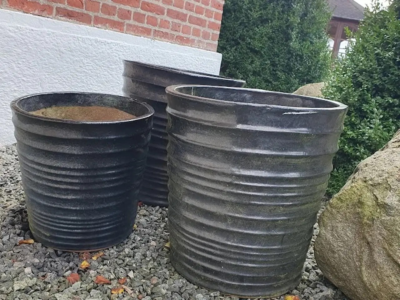 Billede 3 - Store havekrukker glaseret i sort 