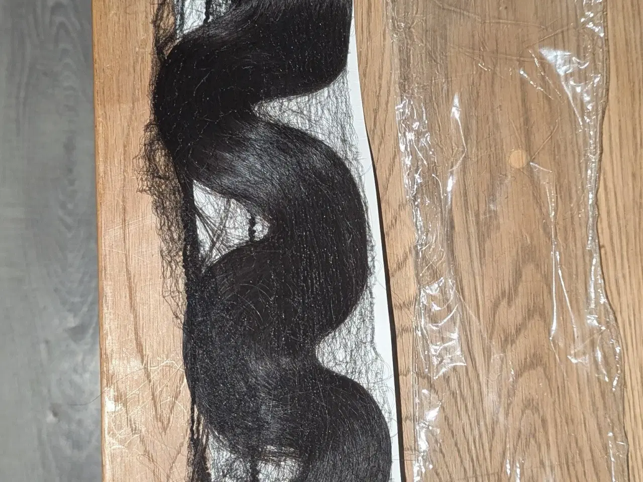 Billede 1 - Tape in human Hair lose wave.