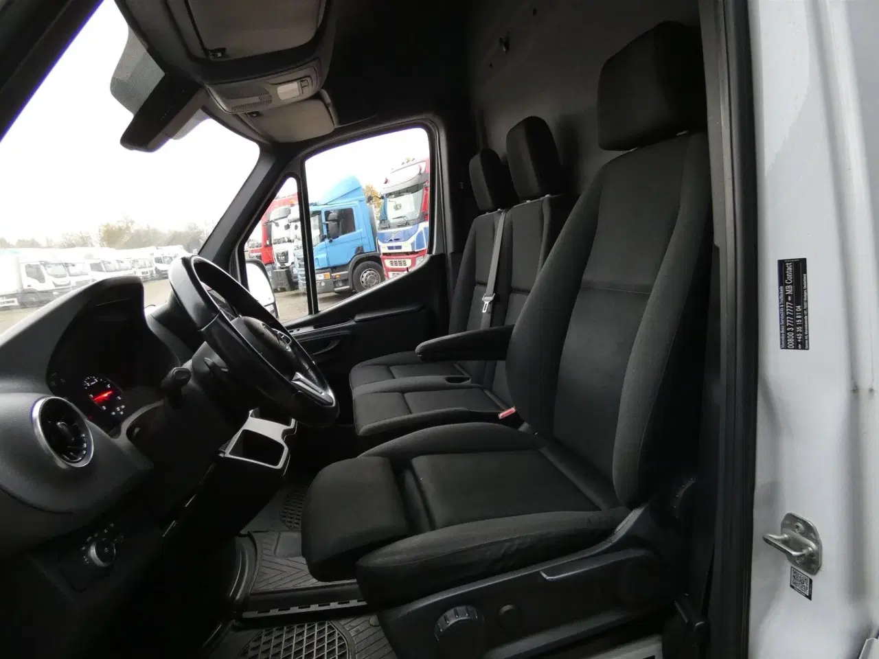 Billede 9 - Mercedes-Benz Sprinter 319 3,0 CDI A2 H2 RWD 190HK Van 6g
