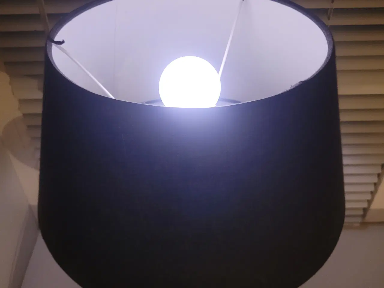 Billede 4 - Flot Krom Bordlampe