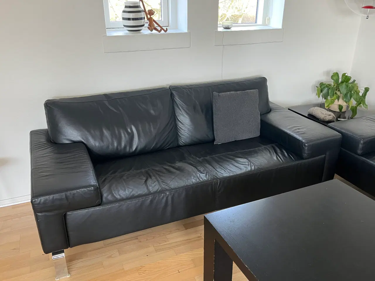 Billede 5 - Læder sofa gruppe med sofa bord