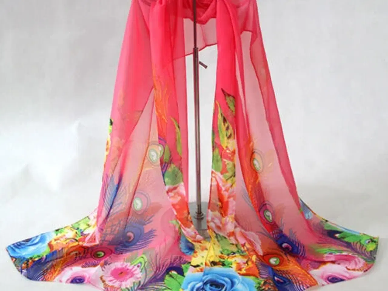 Billede 6 - tørklæder (lange)  Mange motiver og skønne farver