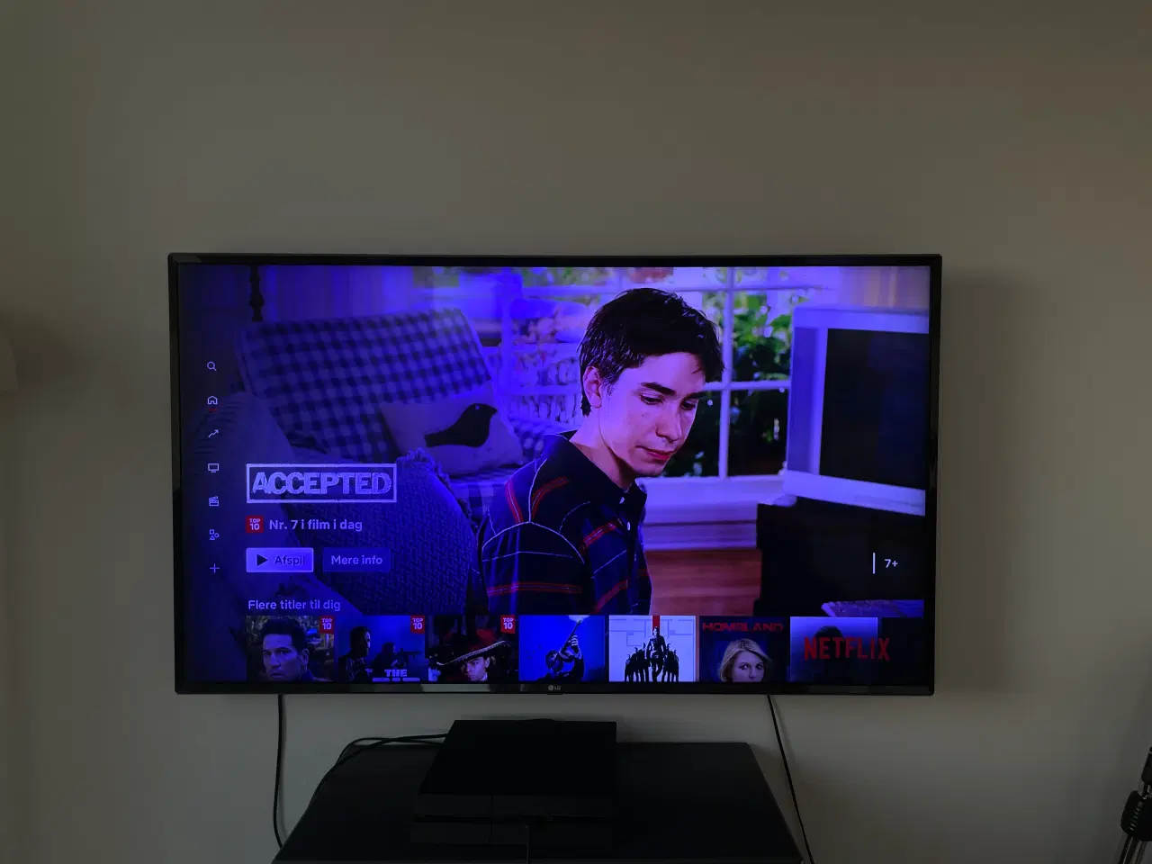 Billede 2 - LG 57” Smart-TV – fungerer fint – billig pris