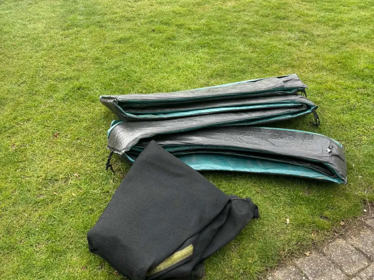 Billede 2 - Trampolin Ø366 m/kantbånd og sikkerhedsnet, sælges