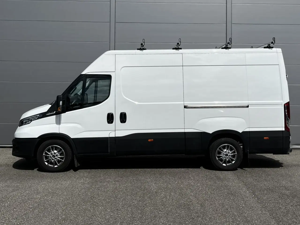 Billede 11 - Iveco Daily 3,0 35S18 12m³ Van AG8