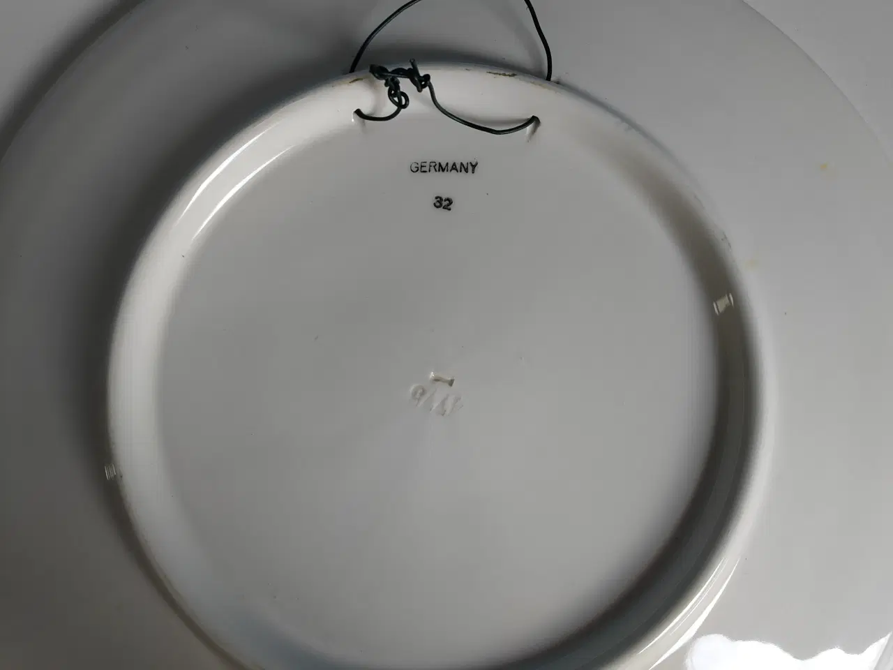 Billede 4 - Vintage pyntetallerken i porcelæn – Germany
