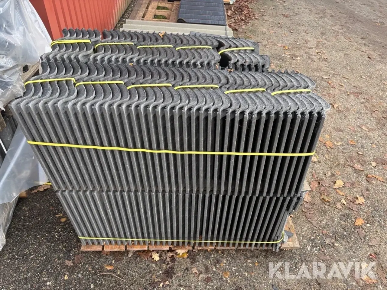 Billede 4 - Sorte tagsten 160+ styk