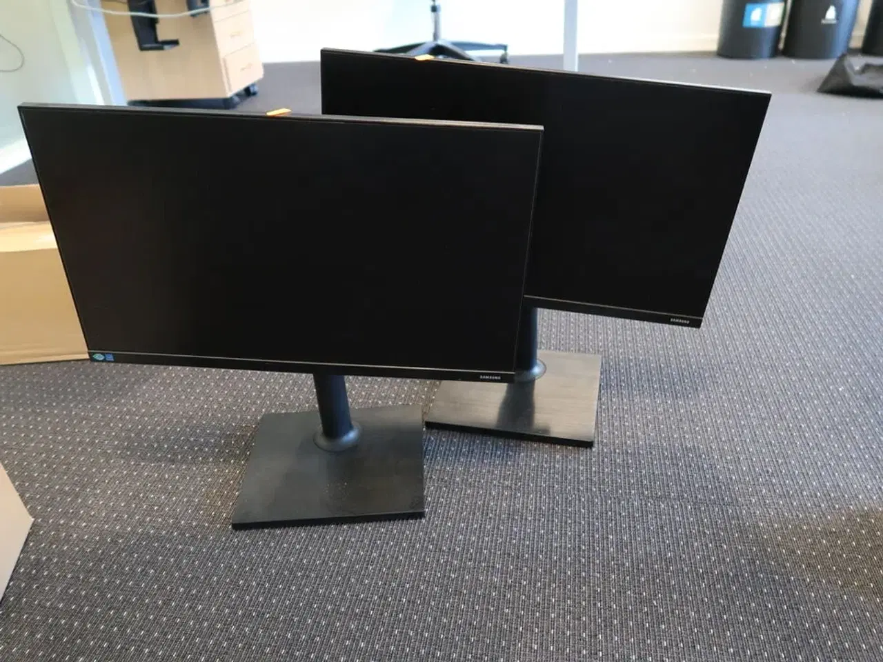 Billede 2 - 2 stk. computerskærme SAMSUNG F24T450FQR