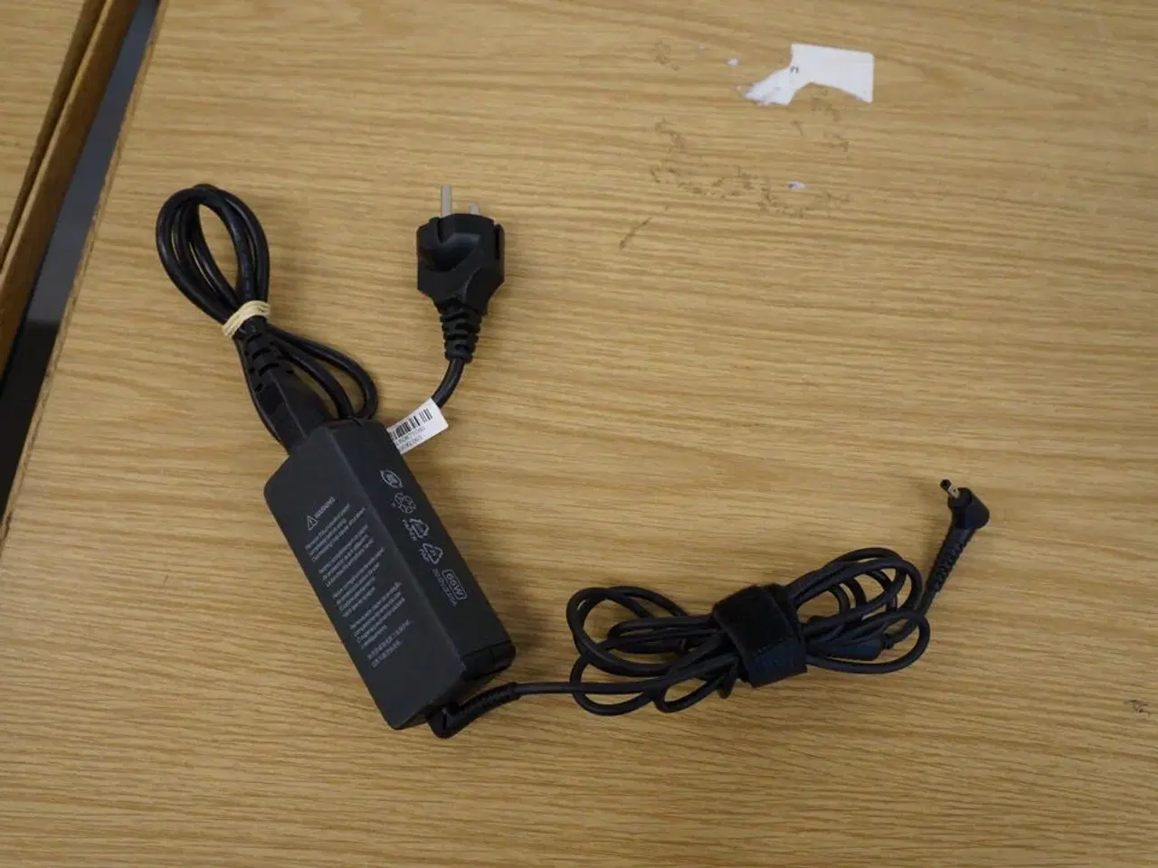Billede 7 - Computer LENOVO V15 G4 AMN