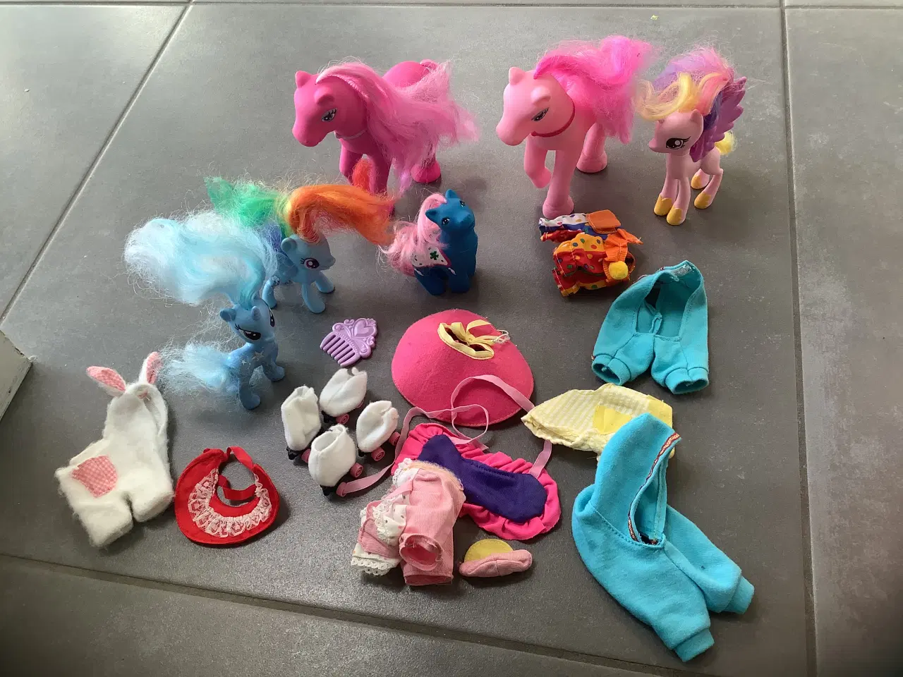 Billede 1 - Ny Little Pony heste og tilbehør