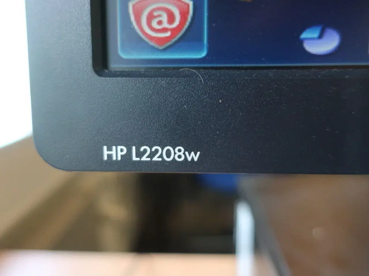 Billede 4 - HP 22" skærm m. tastatur L2208w (PC medfølger ikke)